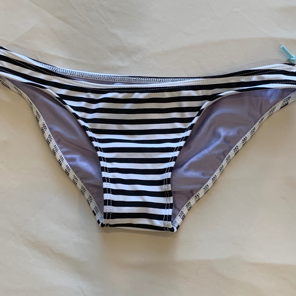 Bikini Bottom - Picture 2 of 8